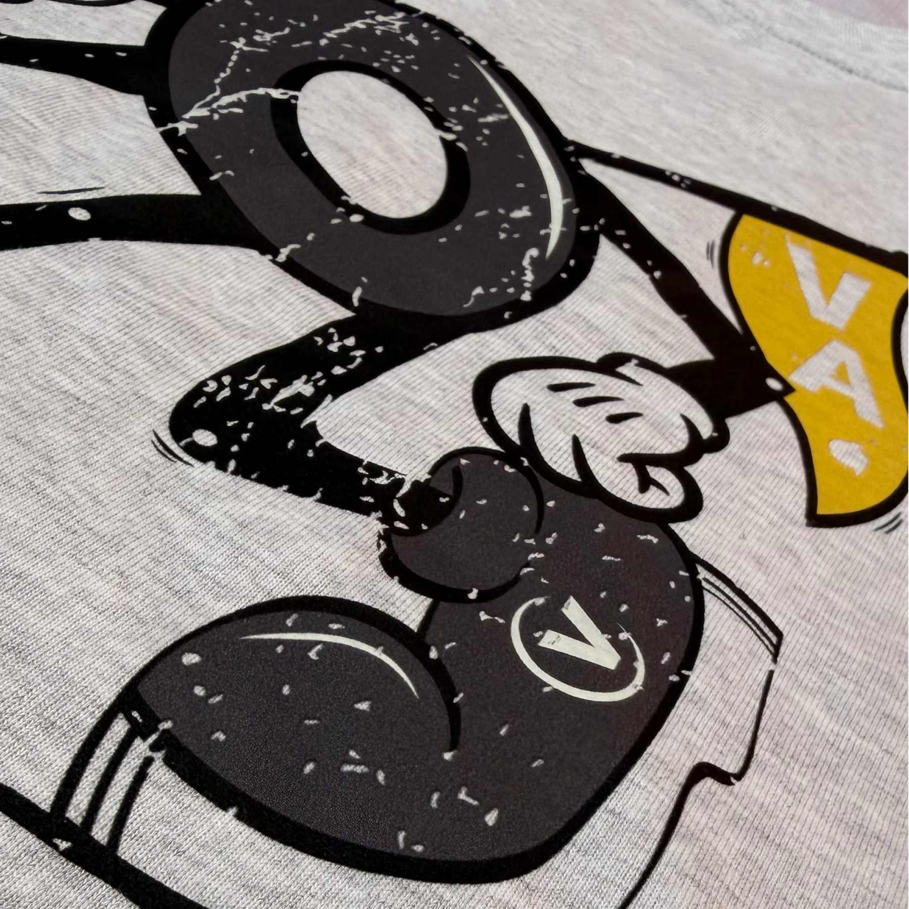 "O" LONGSLEEVE LIGHT GREY