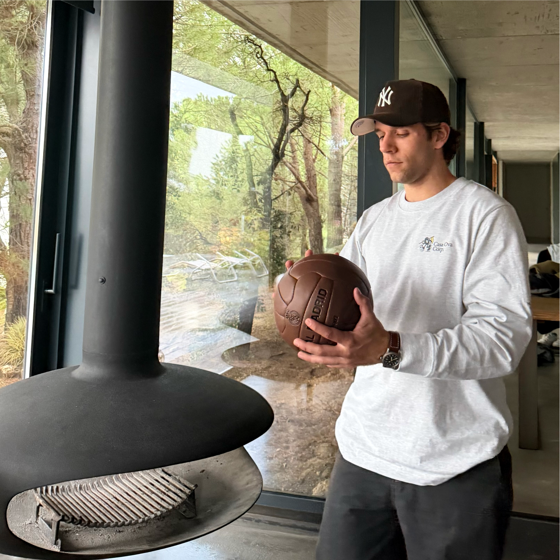 "O" LONGSLEEVE LIGHT GREY